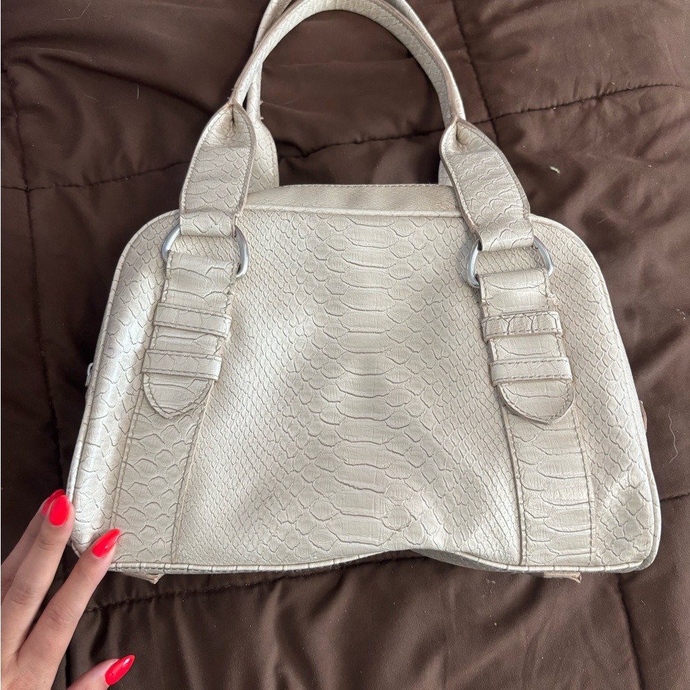 Elegant Cream Handbag